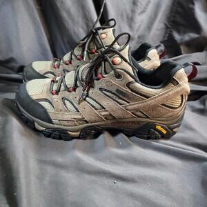 Merrell Moab 2 Vent Men’s Waterproof Hiking Outdoor Shoes Size 10 Brown